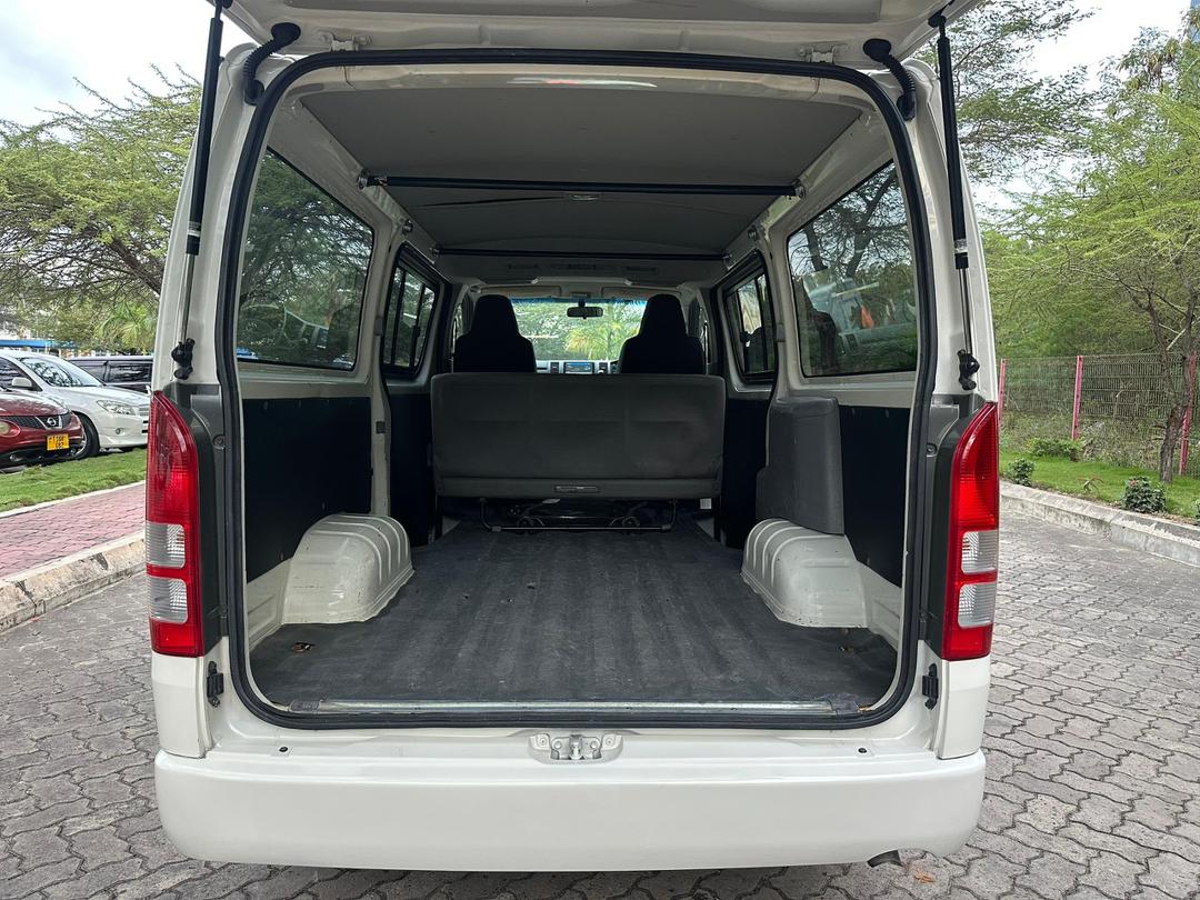 HIACE VAN thumbnail 7